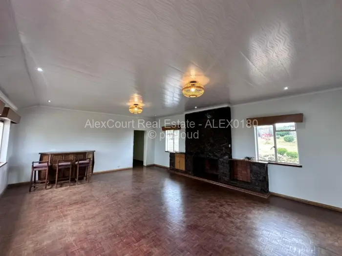 6 Bedroom House for Sale in Cold Comfort, Harare