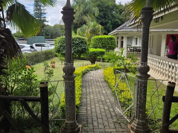 6 Bedroom House to Rent in Mount Pleasant