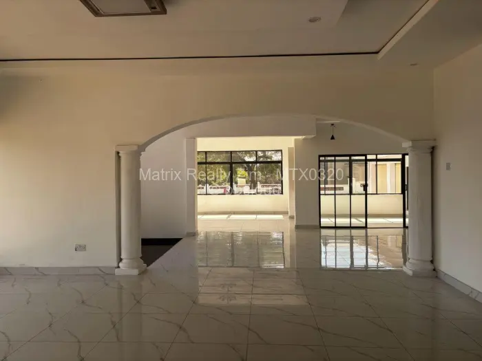 Townhouse/Cluster for Sale in Borrowdale, Harare
