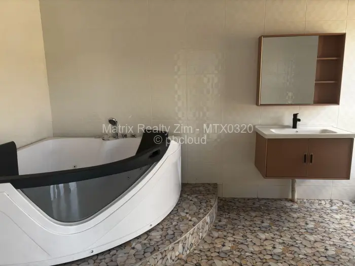 Townhouse/Cluster for Sale in Borrowdale, Harare