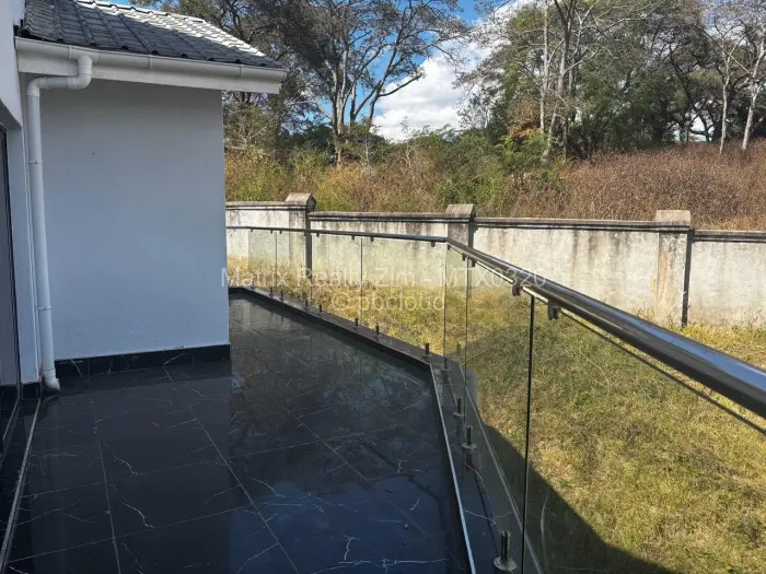 Townhouse/Cluster for Sale in Borrowdale, Harare