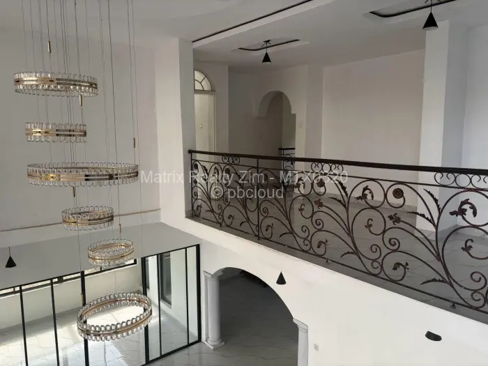 Townhouse/Cluster for Sale in Borrowdale, Harare