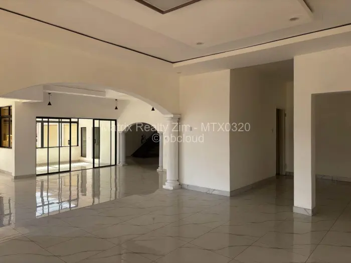 Townhouse/Cluster for Sale in Borrowdale, Harare