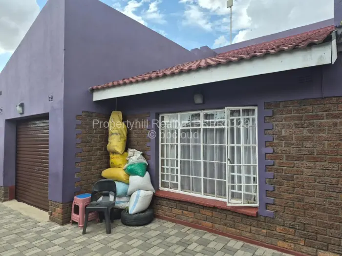 4 Bedroom House for Sale in Granary Park, Harare