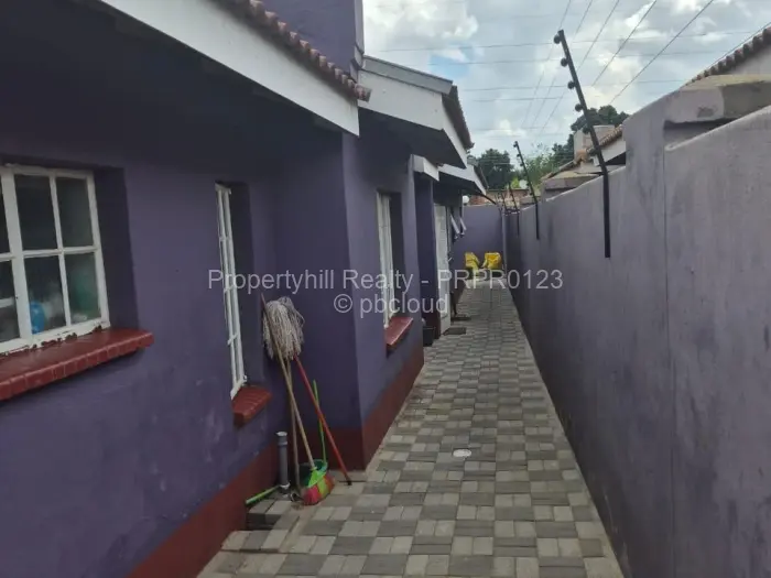 4 Bedroom House for Sale in Granary Park, Harare