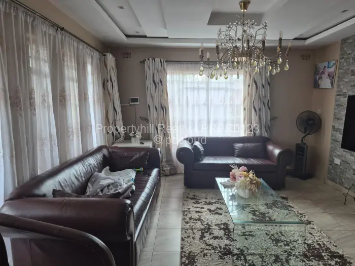4 Bedroom House for Sale in Granary Park, Harare