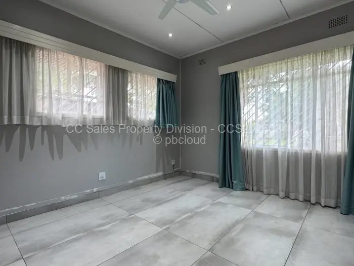 3 Bedroom House for Sale in Kumalo, Bulawayo