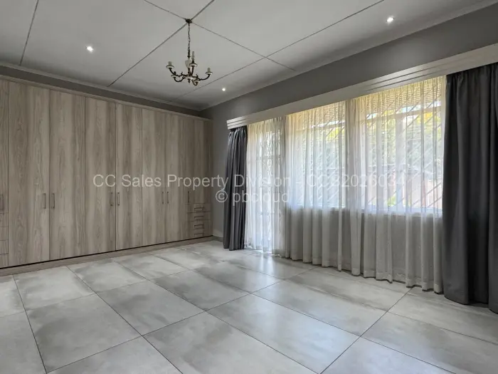 3 Bedroom House for Sale in Kumalo, Bulawayo