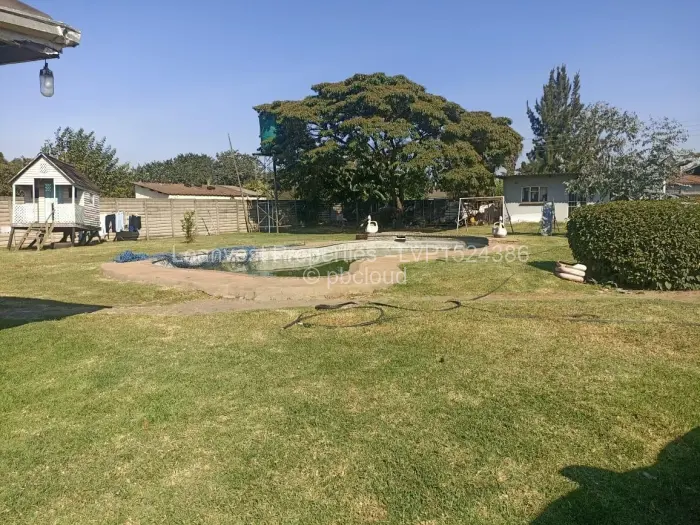 3 Bedroom House for Sale in Bluff Hill, Harare