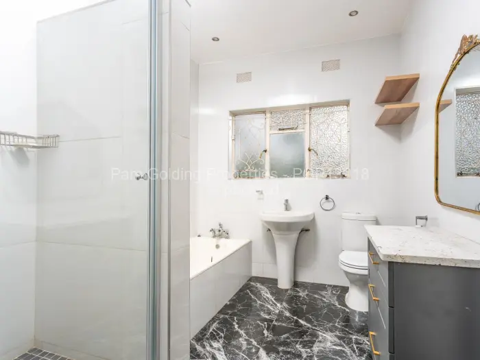 4 Bedroom House to Rent in Bluff Hill
