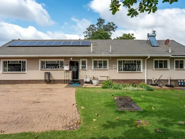4 Bedroom House to Rent in Bluff Hill