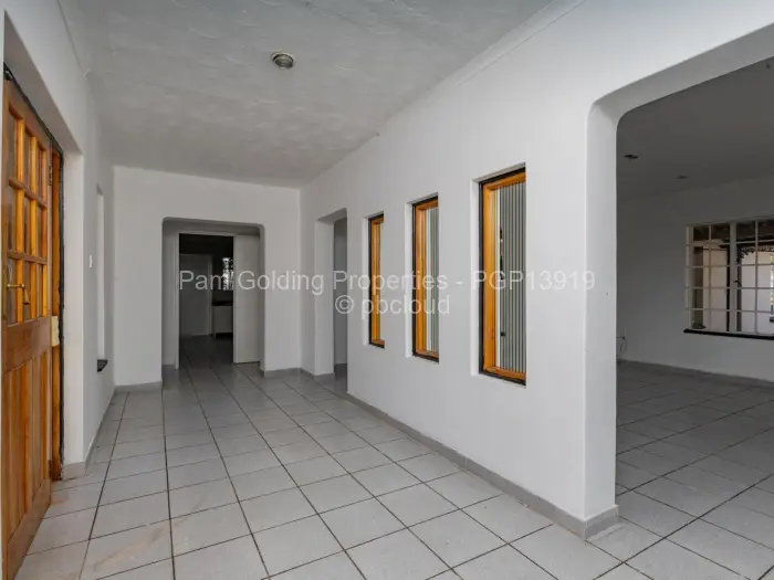 4 Bedroom House to Rent in Glen Lorne