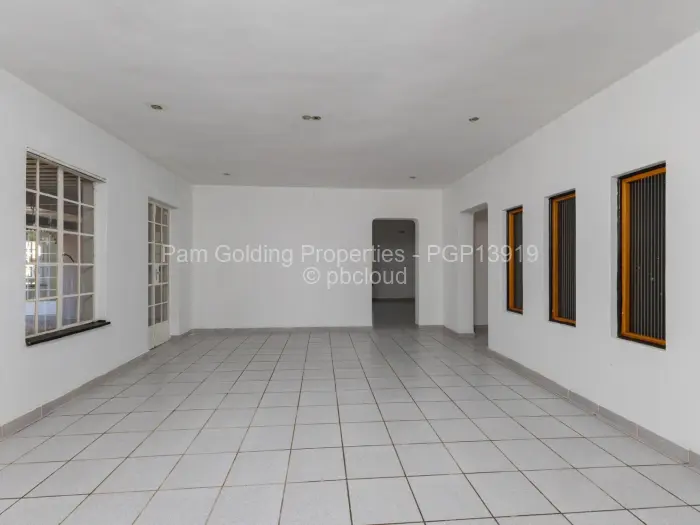 4 Bedroom House to Rent in Glen Lorne