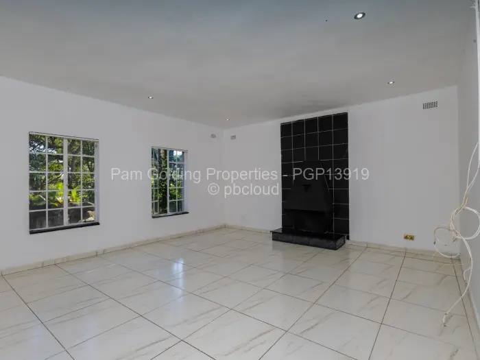 4 Bedroom House to Rent in Glen Lorne