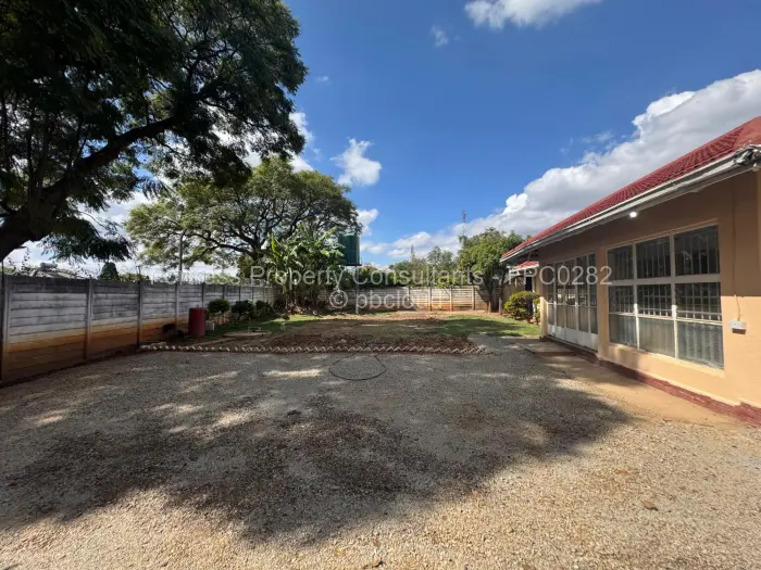 3 Bedroom House to Rent in Braeside