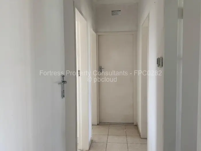 3 Bedroom House to Rent in Braeside