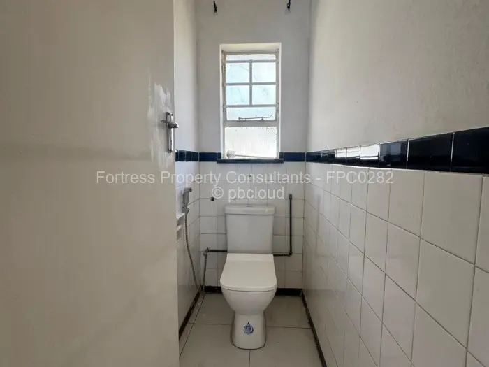 3 Bedroom House to Rent in Braeside