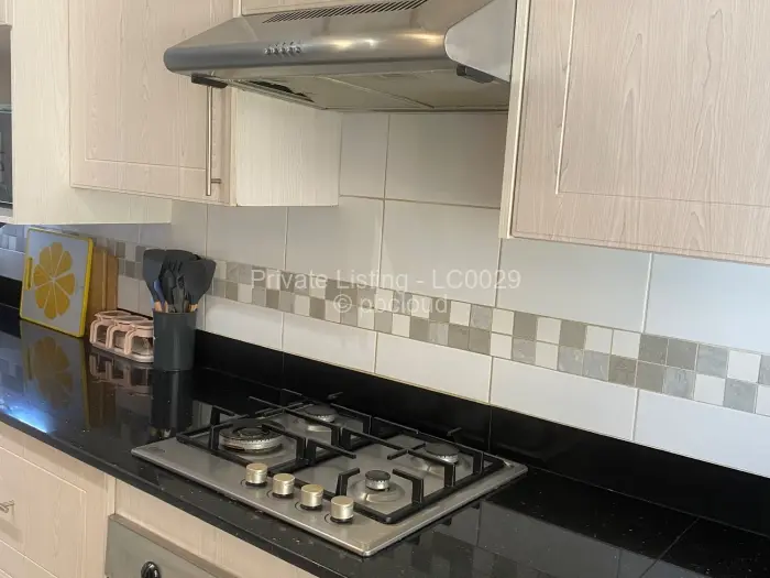 2 Bedroom Cottage/Garden Flat to Rent in Chisipite, Harare