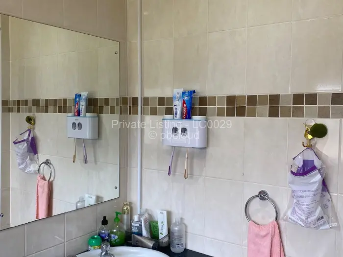 2 Bedroom Cottage/Garden Flat to Rent in Chisipite, Harare