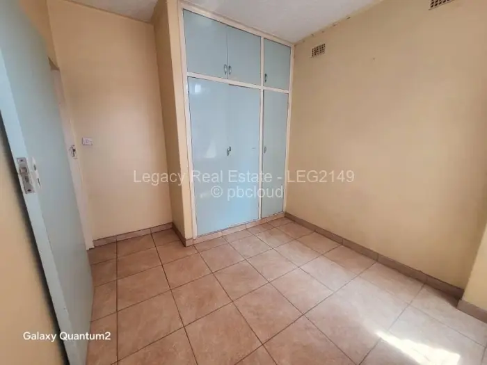 Flat/Apartment to Rent in Avenues