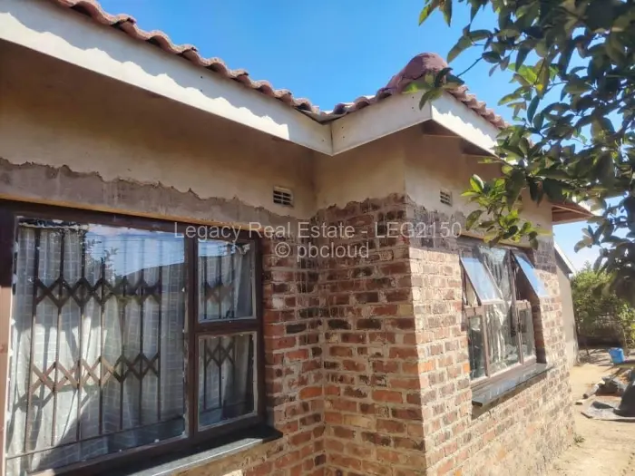 4 Bedroom House to Rent in Waterfalls
