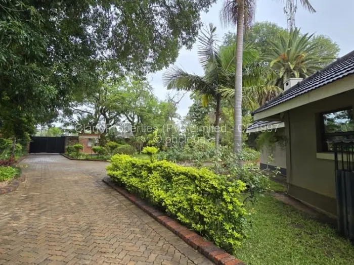 4 Bedroom House to Rent in Marlborough