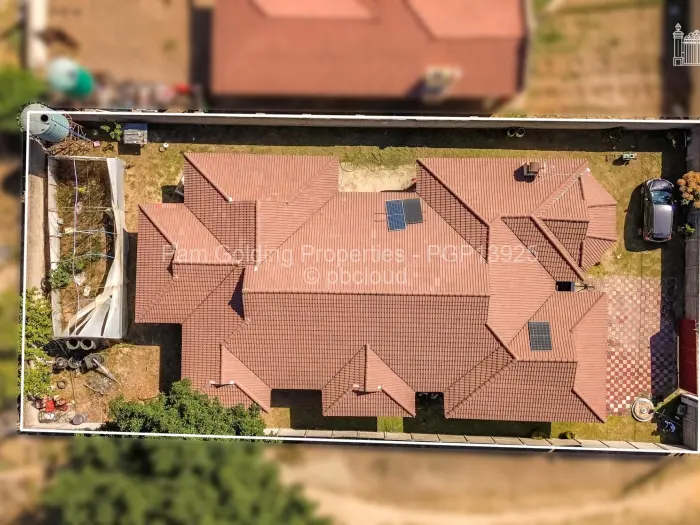 5 Bedroom House for Sale in Zimre Park, Harare