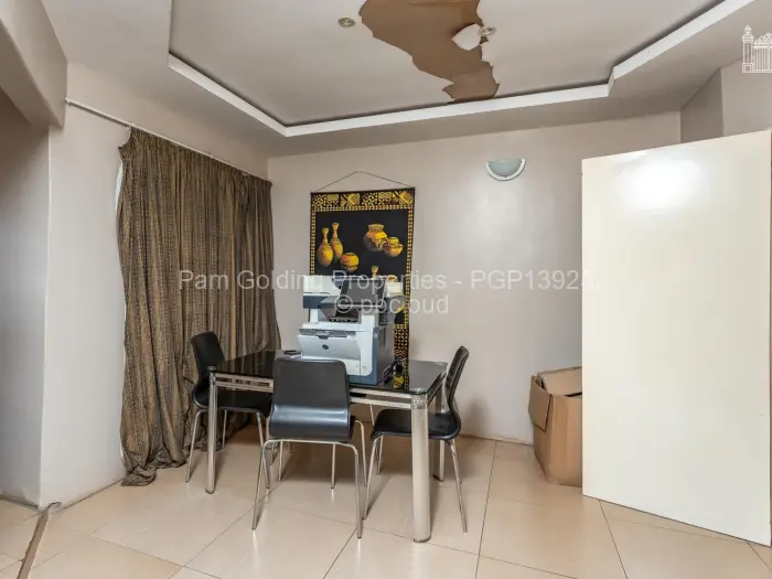 5 Bedroom House for Sale in Zimre Park, Harare