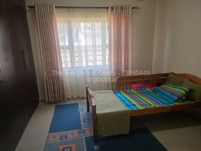 6 Bedroom House to Rent in Emerald Hill
