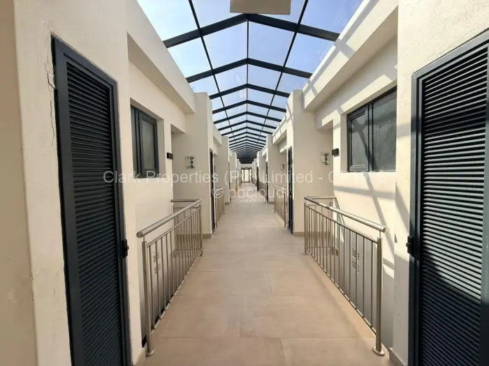 Flat/Apartment to Rent in Borrowdale West