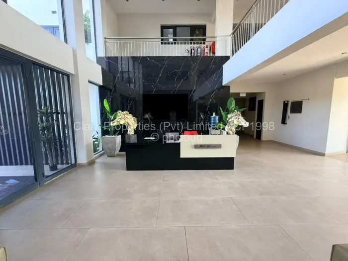 Flat/Apartment to Rent in Borrowdale West