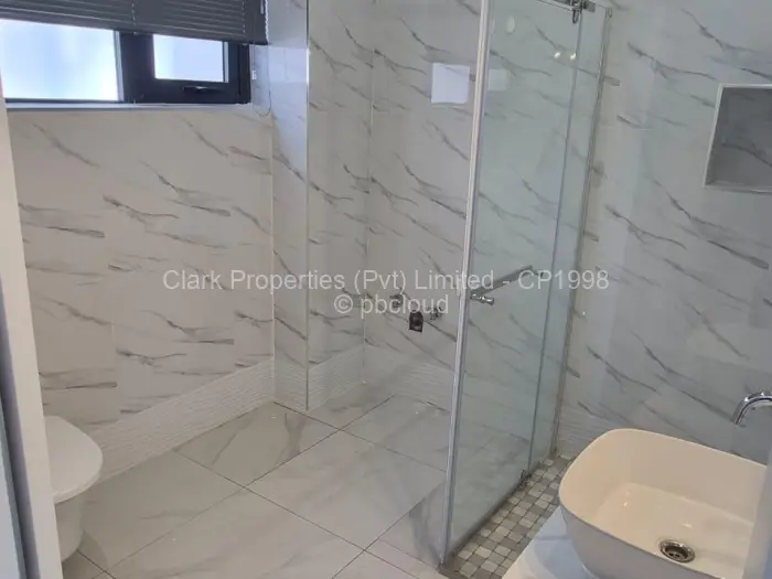 Flat/Apartment to Rent in Borrowdale West