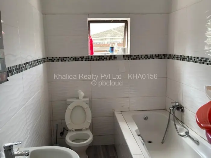 4 Bedroom House to Rent in Madokero Estates, Harare