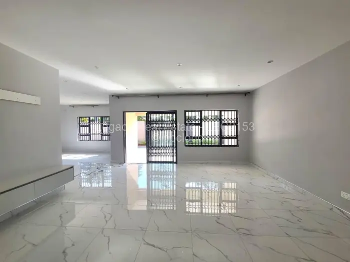 3 Bedroom House to Rent in Bluff Hill