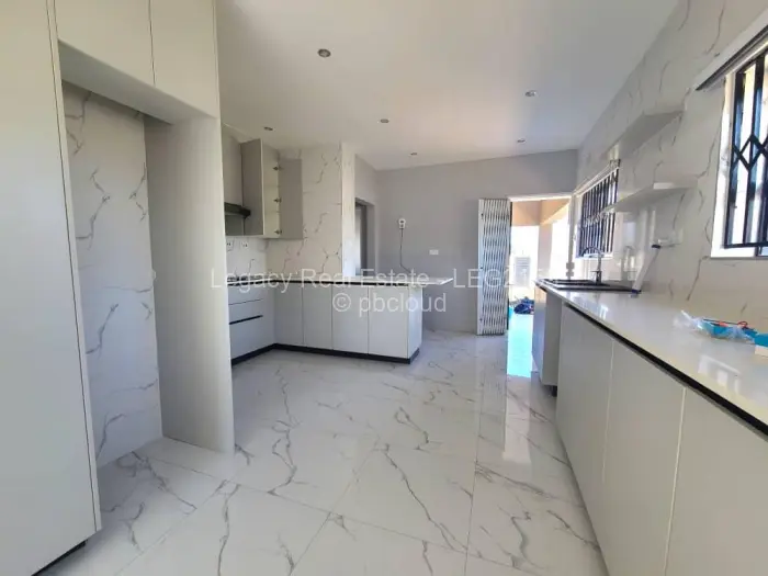 3 Bedroom House to Rent in Bluff Hill