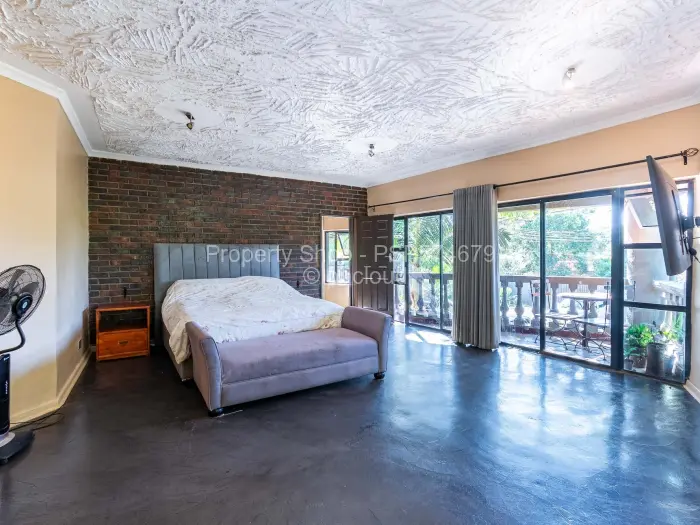 5 Bedroom House for Sale in Pomona, Harare
