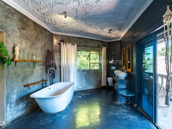 5 Bedroom House for Sale in Pomona, Harare