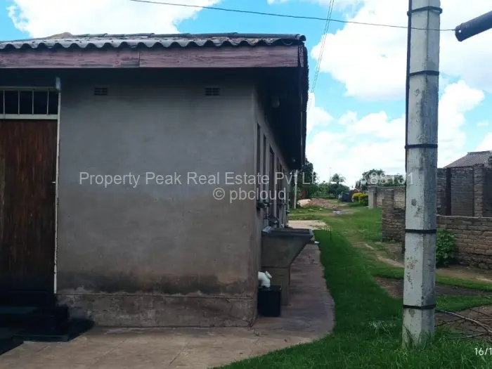 4 Bedroom House for Sale in Crowborough, Harare