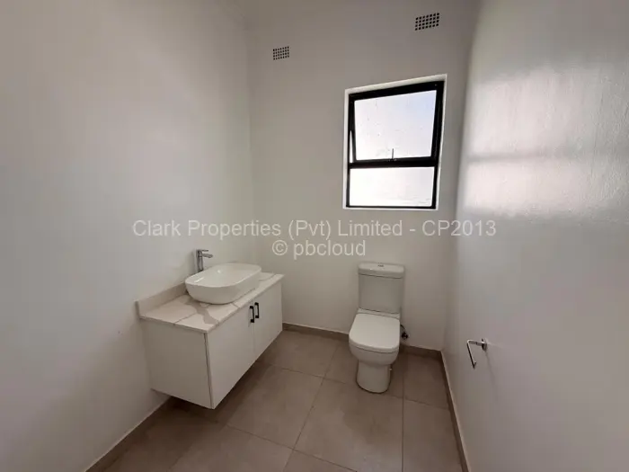 Townhouse/Cluster to Rent in Mount Pleasant, Harare