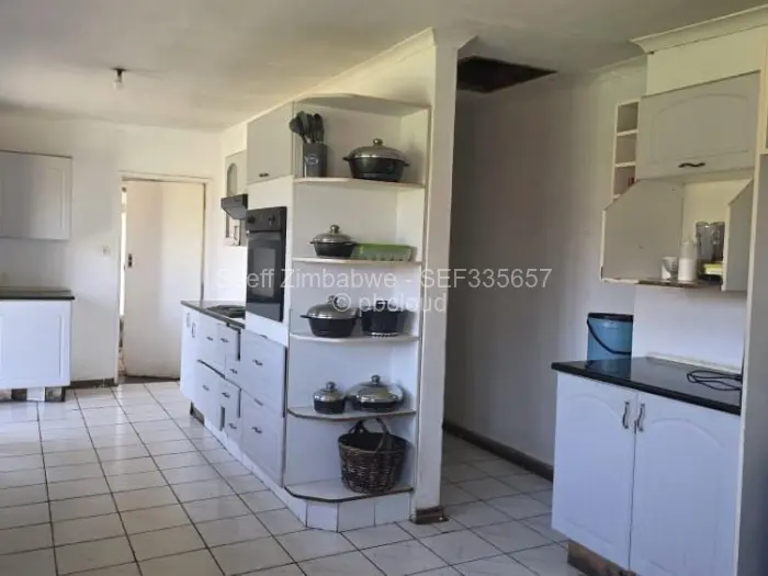 5 Bedroom House for Sale in Highlands, Harare