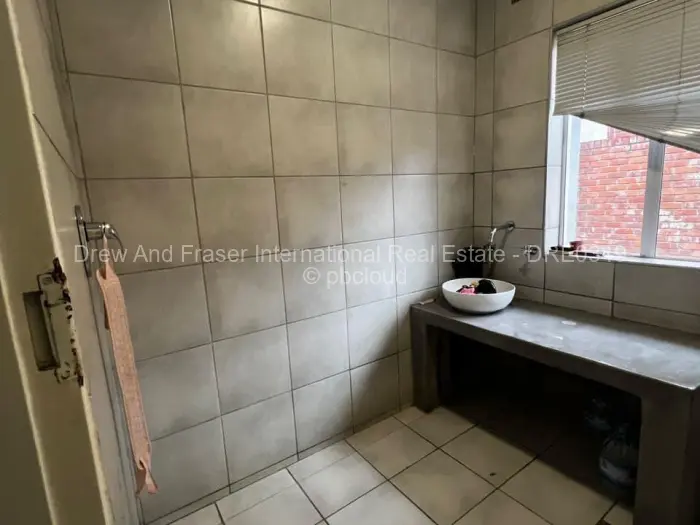4 Bedroom House for Sale in Westgate, Harare