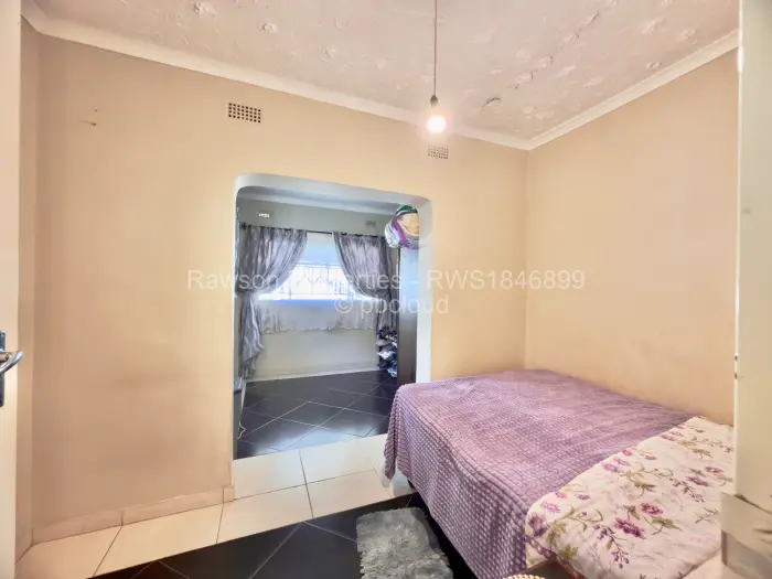 4 Bedroom House for Sale in Bluff Hill, Harare