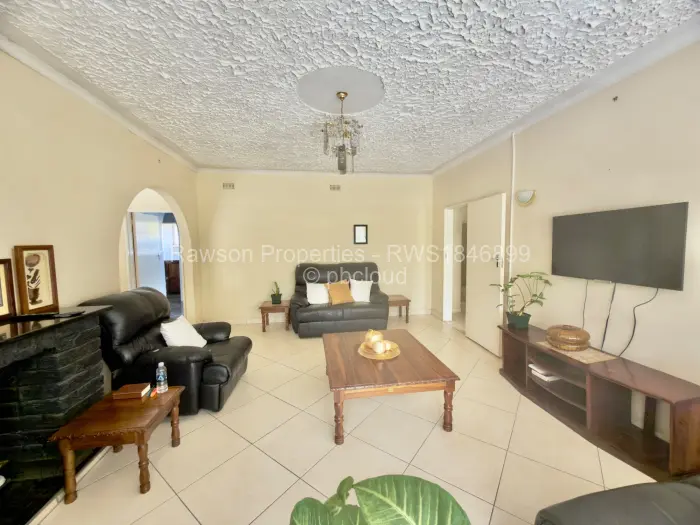 4 Bedroom House for Sale in Bluff Hill, Harare