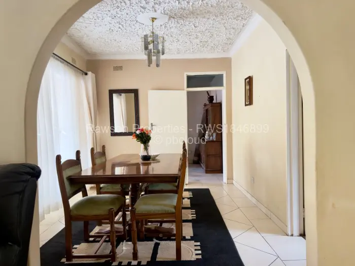 4 Bedroom House for Sale in Bluff Hill, Harare