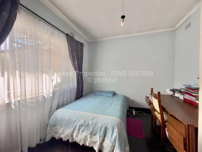 4 Bedroom House for Sale in Bluff Hill, Harare