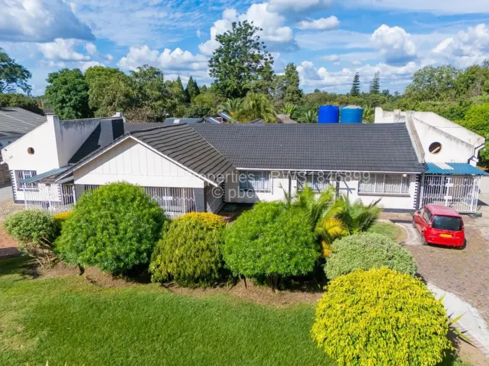 4 Bedroom House for Sale in Bluff Hill, Harare