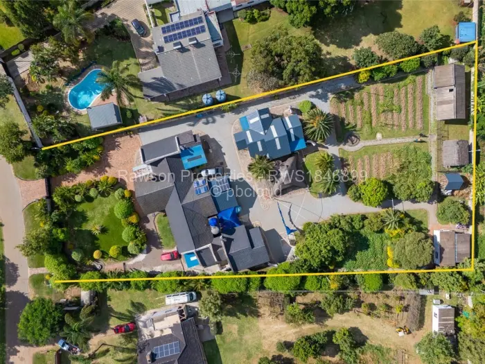 4 Bedroom House for Sale in Bluff Hill, Harare