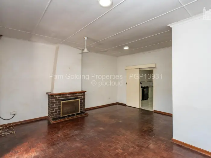 Flat/Apartment to Rent in Avondale West