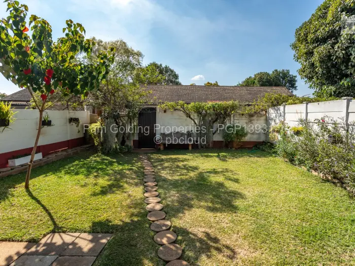 Flat/Apartment to Rent in Avondale West
