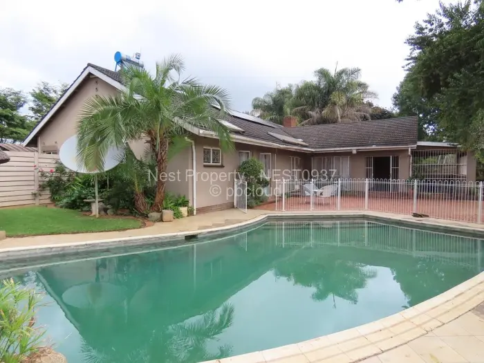 4 Bedroom House for Sale in Alexandra Park, Harare
